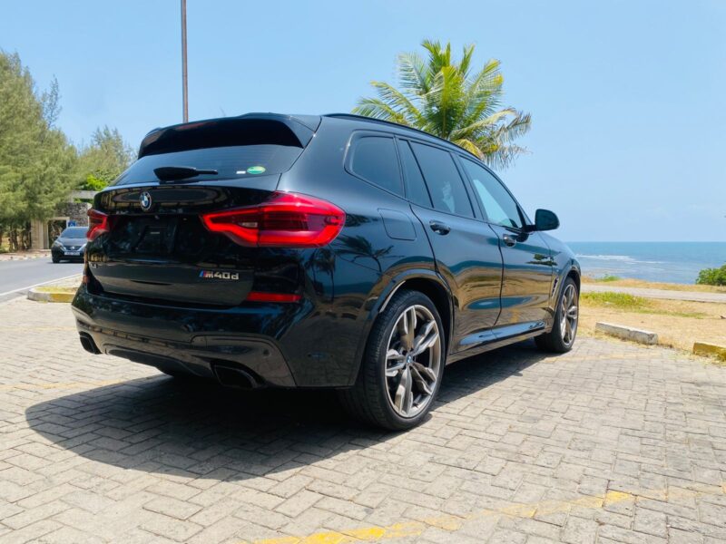 2019 BMW X3 M40d