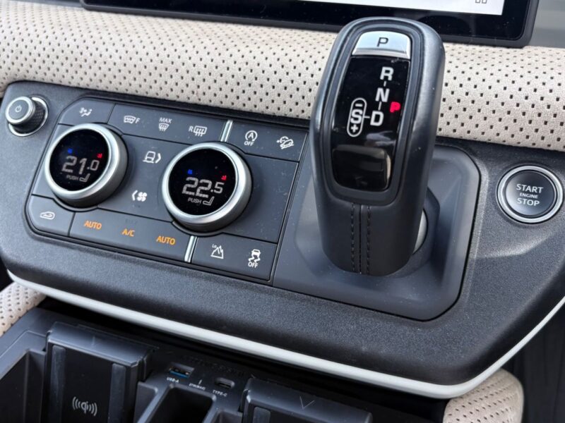 2021 Land Rover Defender 90S P300