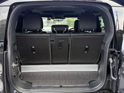 2021 Land Rover Defender 90S P300