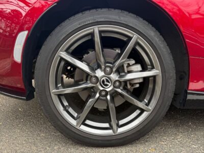 2019 Mazda Roadster RF VS