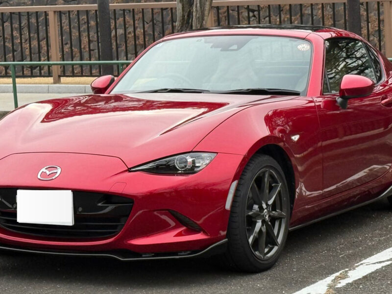2019 Mazda Roadster RF VS