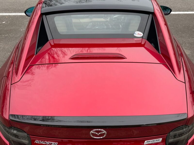 2019 Mazda Roadster RF VS