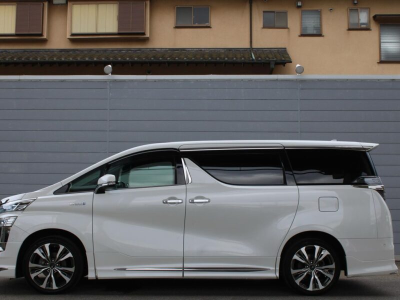 2020 Toyota Vellfire 2.5HV Executive Lounge Z 4WD