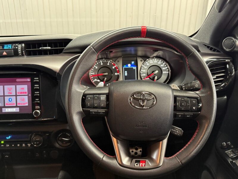 2023 Toyota Hilux 2.4Z GR Sport - GUN125
