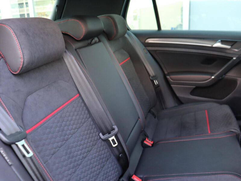 2019 Volkswagen Golf GTI Performance