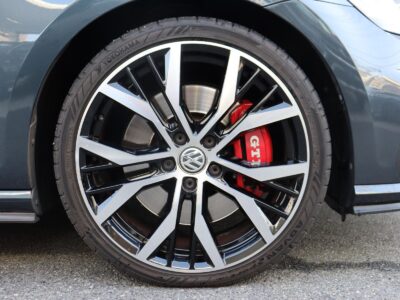 2019 Volkswagen Golf GTI Performance