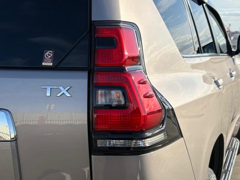 2023 Toyota Land Cruiser Prado 2.8 TX-L - GDJ150W