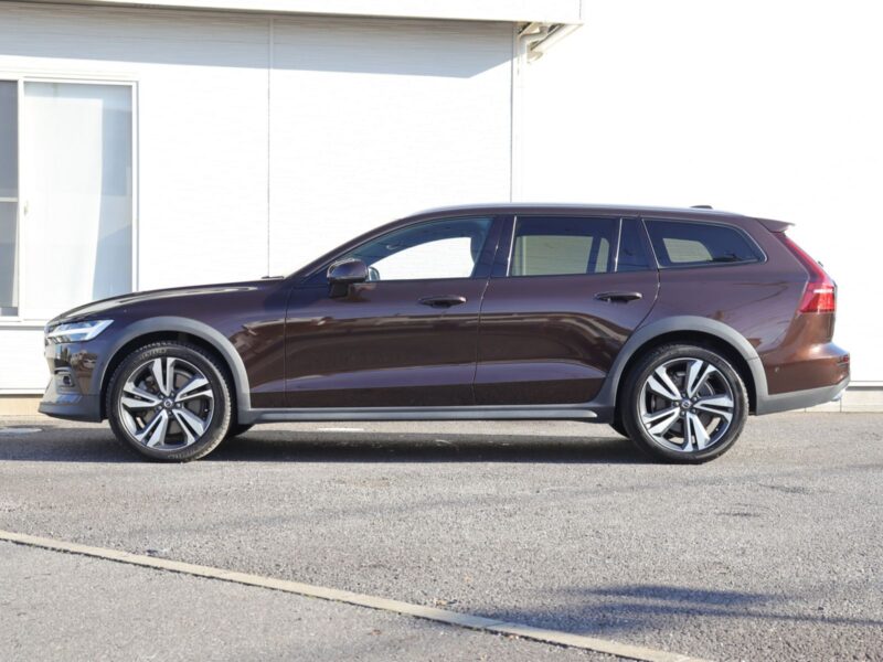 2020 Volvo V60 Cross Country T5 AWD Pro