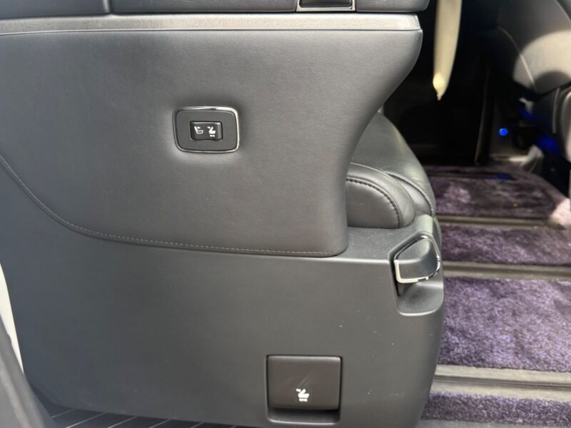 2019 Toyota Vellfire 2.5 Hybrid Executive Lounge Z