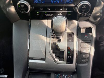 2019 Toyota Vellfire 2.5 Hybrid Executive Lounge Z