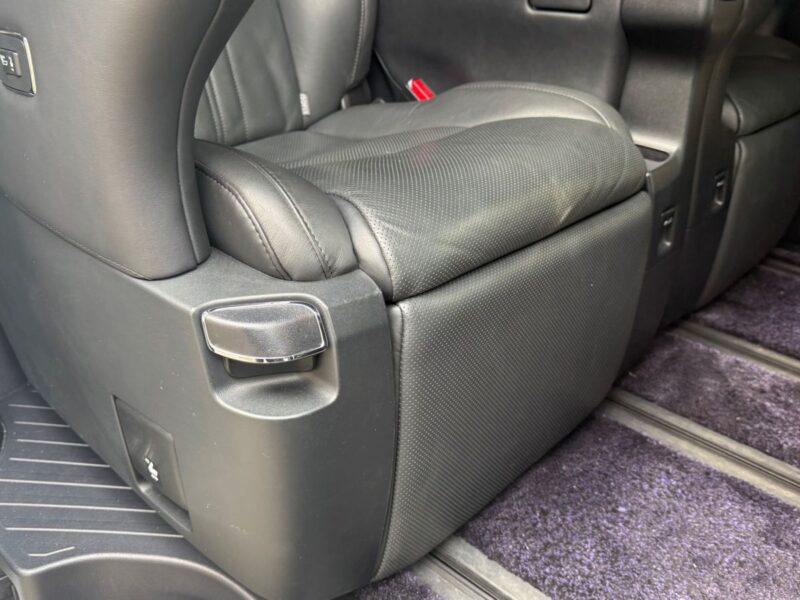 2019 Toyota Vellfire 2.5 Hybrid Executive Lounge Z