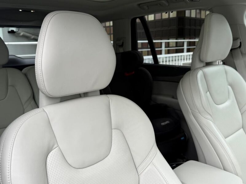 2021 VOLVO XC90 Recharge Plug-in Hybrid T8 AWD Inscription