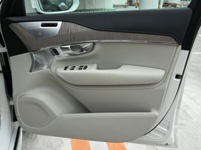 2021 VOLVO XC90 Recharge Plug-in Hybrid T8 AWD Inscription