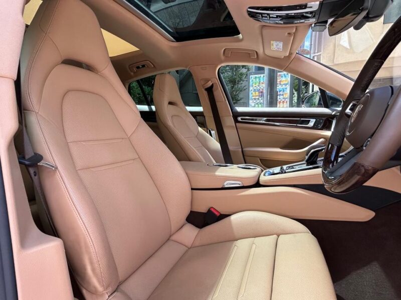 2022 Porsche Panamera Platinum Edition