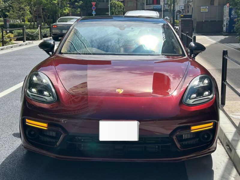 2022 Porsche Panamera Platinum Edition