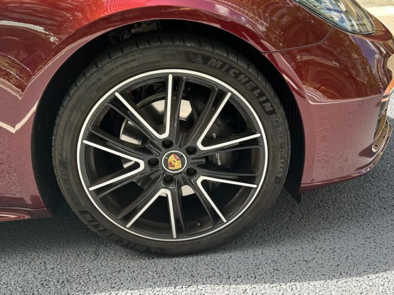 2022 Porsche Panamera Platinum Edition