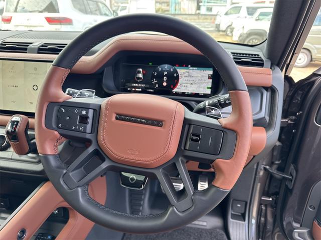 2025 Land Rover Defender OCTA 635PS