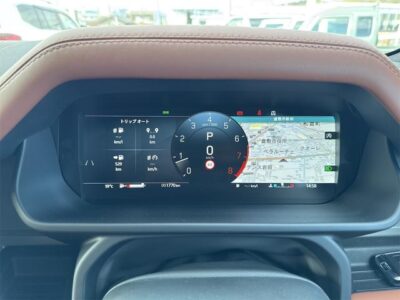 2025 Land Rover Defender OCTA 635PS