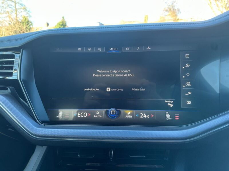 2020 Volkswagen Touareg 3.0TDI V6 Black Edition