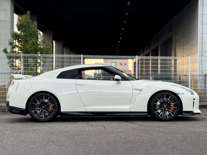 2019 Nissan GT-R Black Edition