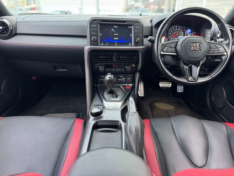 2019 Nissan GT-R Black Edition