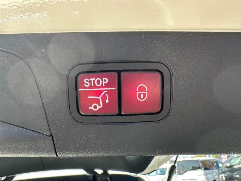 2019 Mercedes Benz GLC220d 4Matic Sports Leather PKG