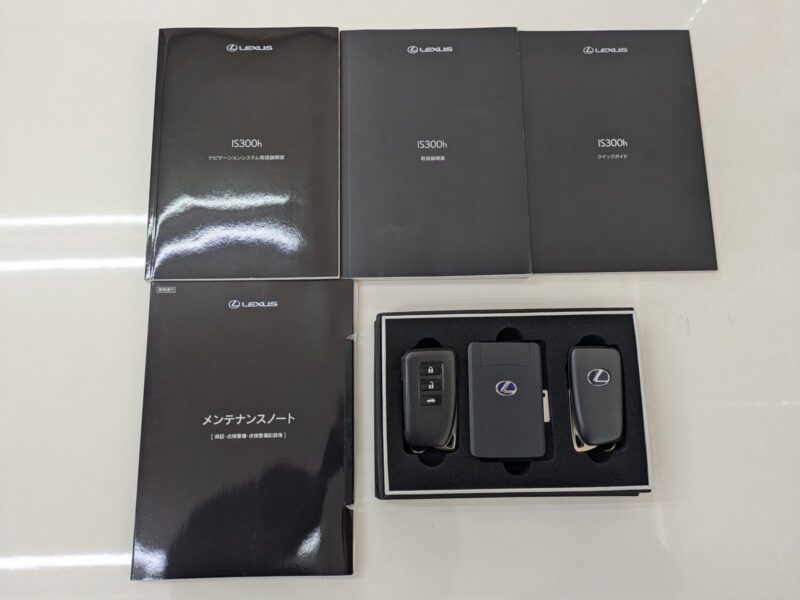 2021 LEXUS IS300h F Sport