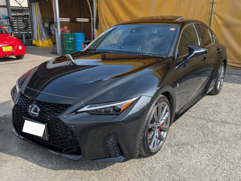 2021 LEXUS IS300h F Sport
