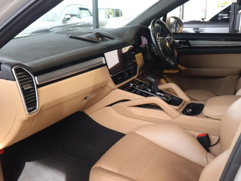 2022 Porsche Cayenne Coupe Platinum Edition