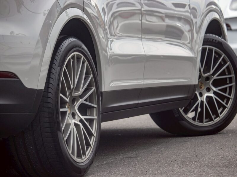 2022 Porsche Cayenne Coupe Platinum Edition