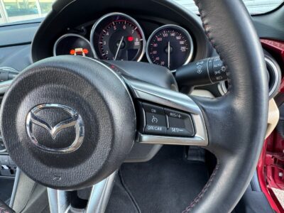 2019 Mazda Roadster RF 2.0 VS