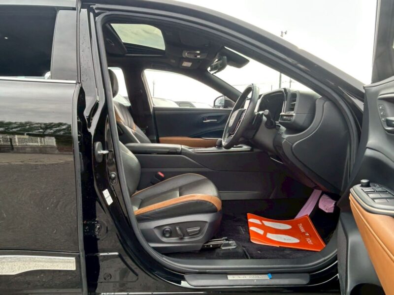 2023 Toyota Crown Crossover 2.4 RS Advance