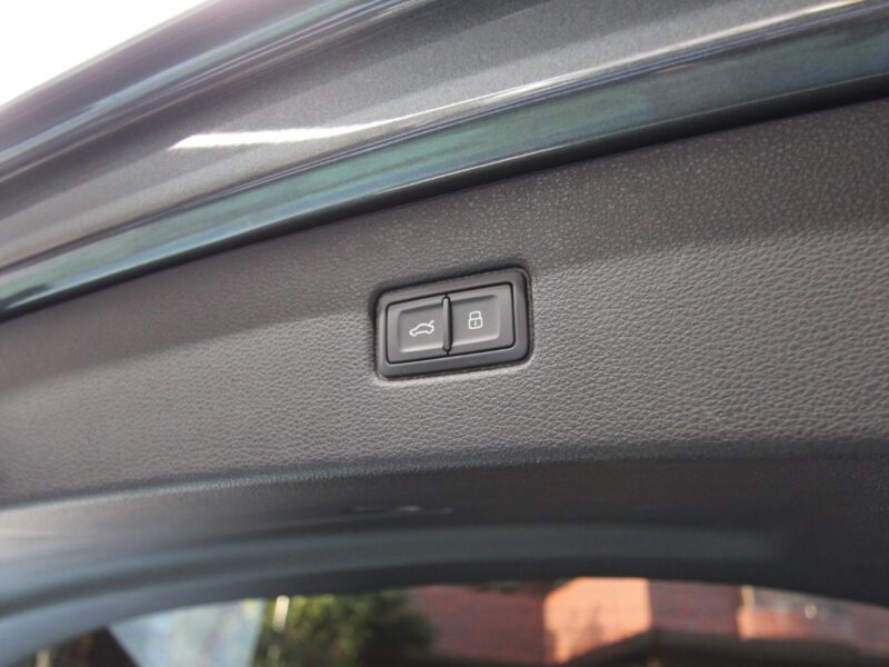 2022 AUDI Q7 55TFSI Quattro S-Line