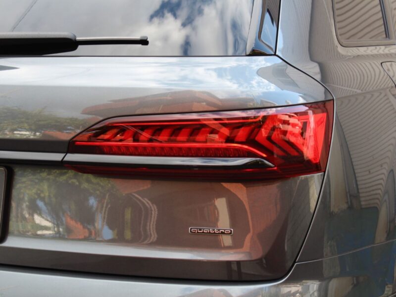 2022 AUDI Q7 55TFSI Quattro S-Line