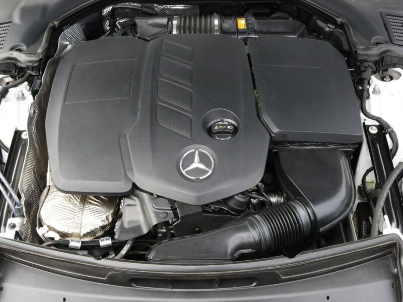 2022 Mercedes Benz C220d Avant-garde AMG Line
