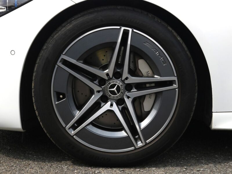2022 Mercedes Benz C220d Avant-garde AMG Line