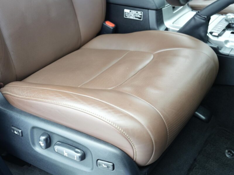 2020 Toyota Land Cruiser 200 4.6 ZX - URJ202W