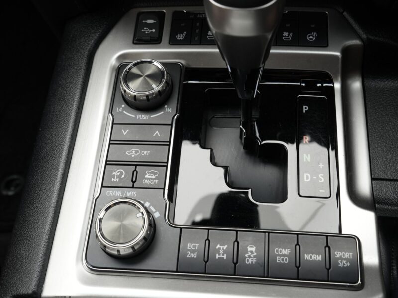 2020 Toyota Land Cruiser 200 4.6 ZX - URJ202W