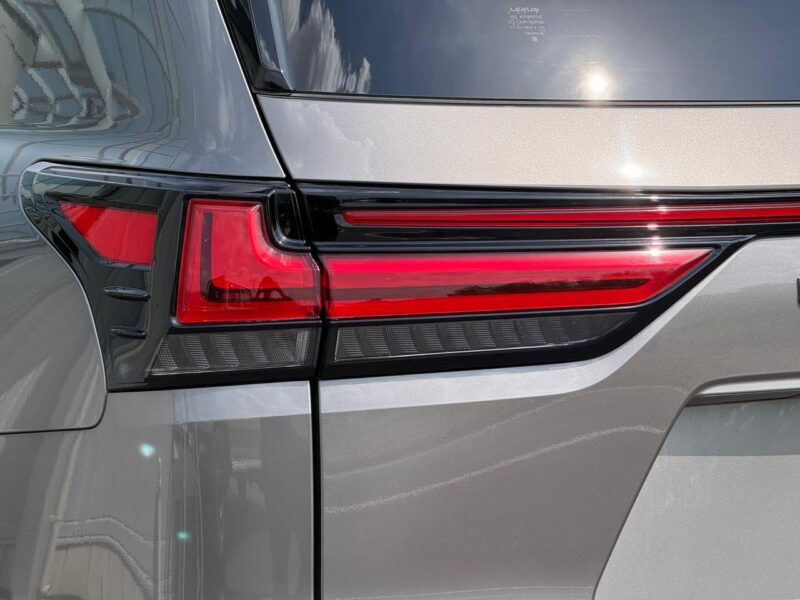 2022 LEXUS LX600 Executive - VJA310W