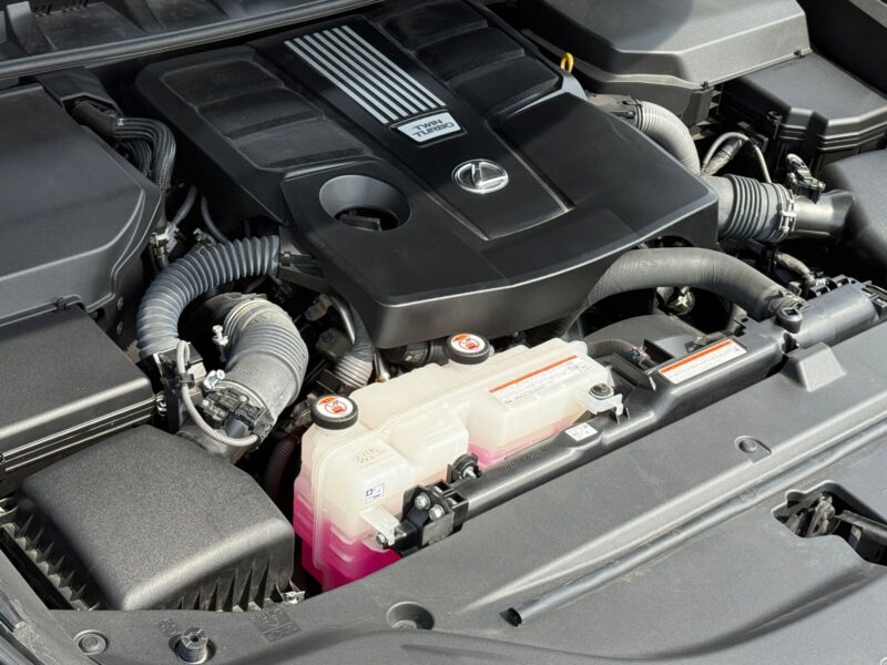 2022 LEXUS LX600 Executive - VJA310W