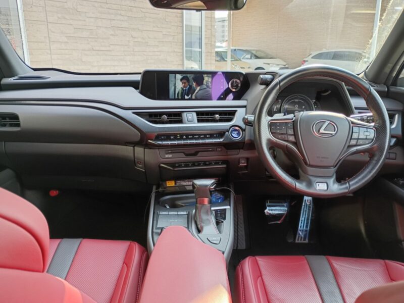 2019 Lexus UX250h F Sport (TOM’S Pkg)