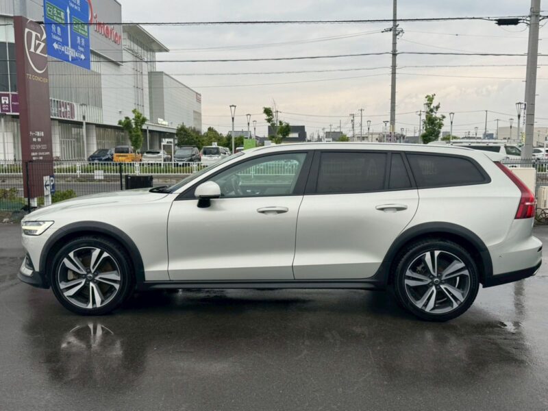 2020 VOLVO V60 Cross Country T5 AWD Pro