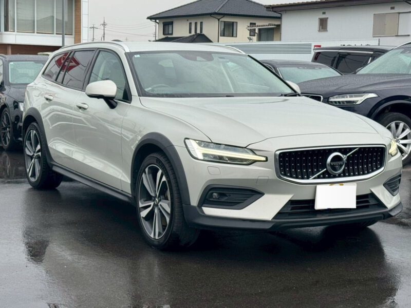 2020 VOLVO V60 Cross Country T5 AWD Pro