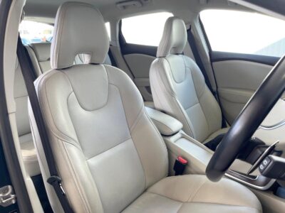 2019 Volvo V40 Cross Country T5 AWD