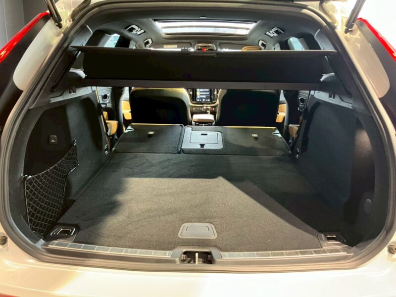 2019 VOLVO XC60 D4 AWD Inscription