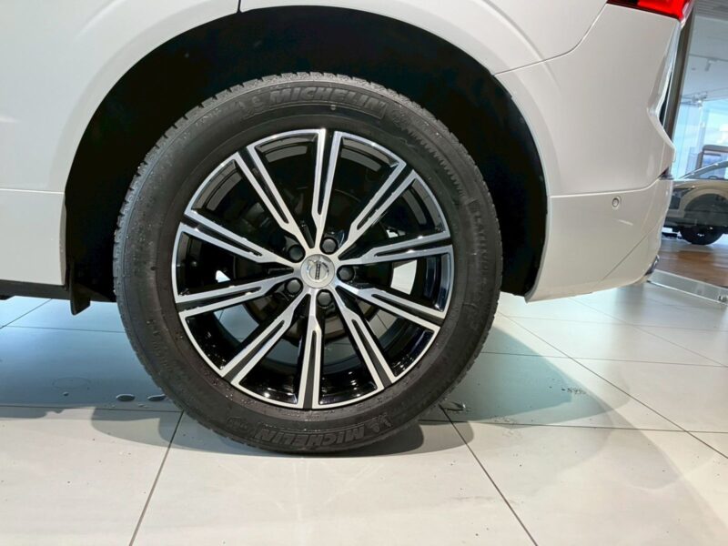 2019 VOLVO XC60 D4 AWD Inscription