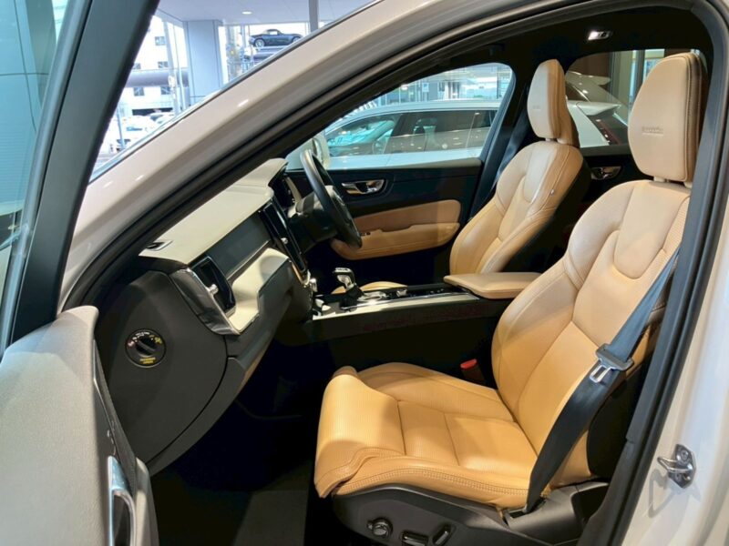 2019 VOLVO XC60 D4 AWD Inscription