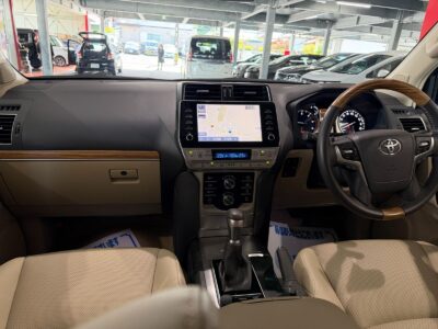 2023 Toyota Land Cruiser Prado TZ-G - GDJ151W