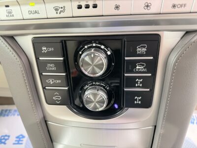 2023 Toyota Land Cruiser Prado TZ-G - GDJ151W