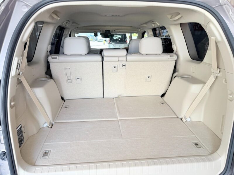 2023 Toyota Land Cruiser Prado TZ-G - GDJ151W